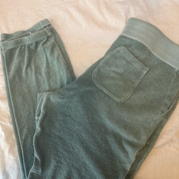 Unsubscribed Green Jogger Pants - Picture 2 of 3